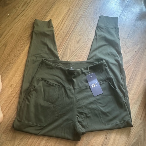 Amazon Basics | Leggings - size medium - Picture 1 of 4